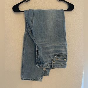 Everlane the 90s cheeky jean